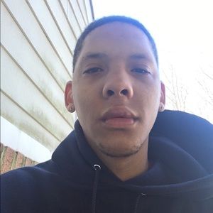 Meet your Posher, Devante